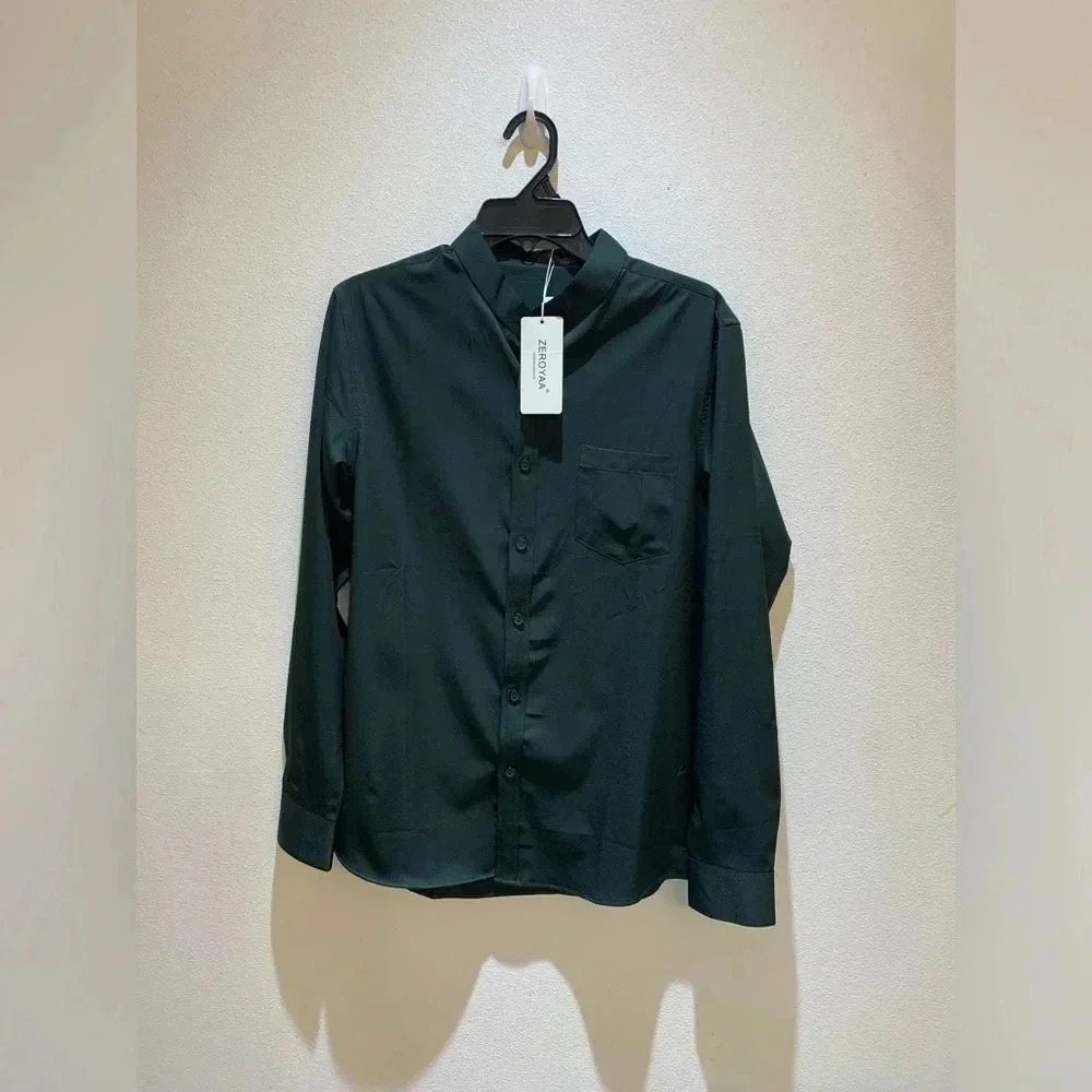 Zeroyaa Men's Slim Fit Long Sleeve Button Down Dress Shirt Green Size S NWT